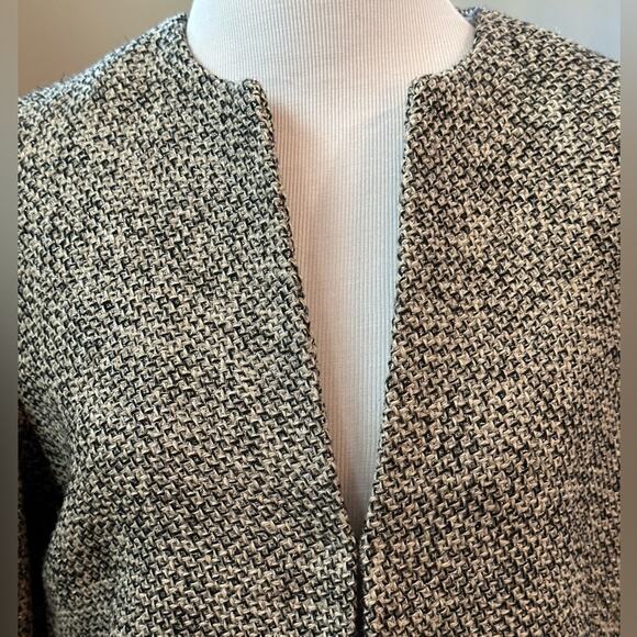Brooks Brothers Woven in Italy Silver/Black/Grey Wool Tweed Blazer Size 4 - Picture 2 of 12